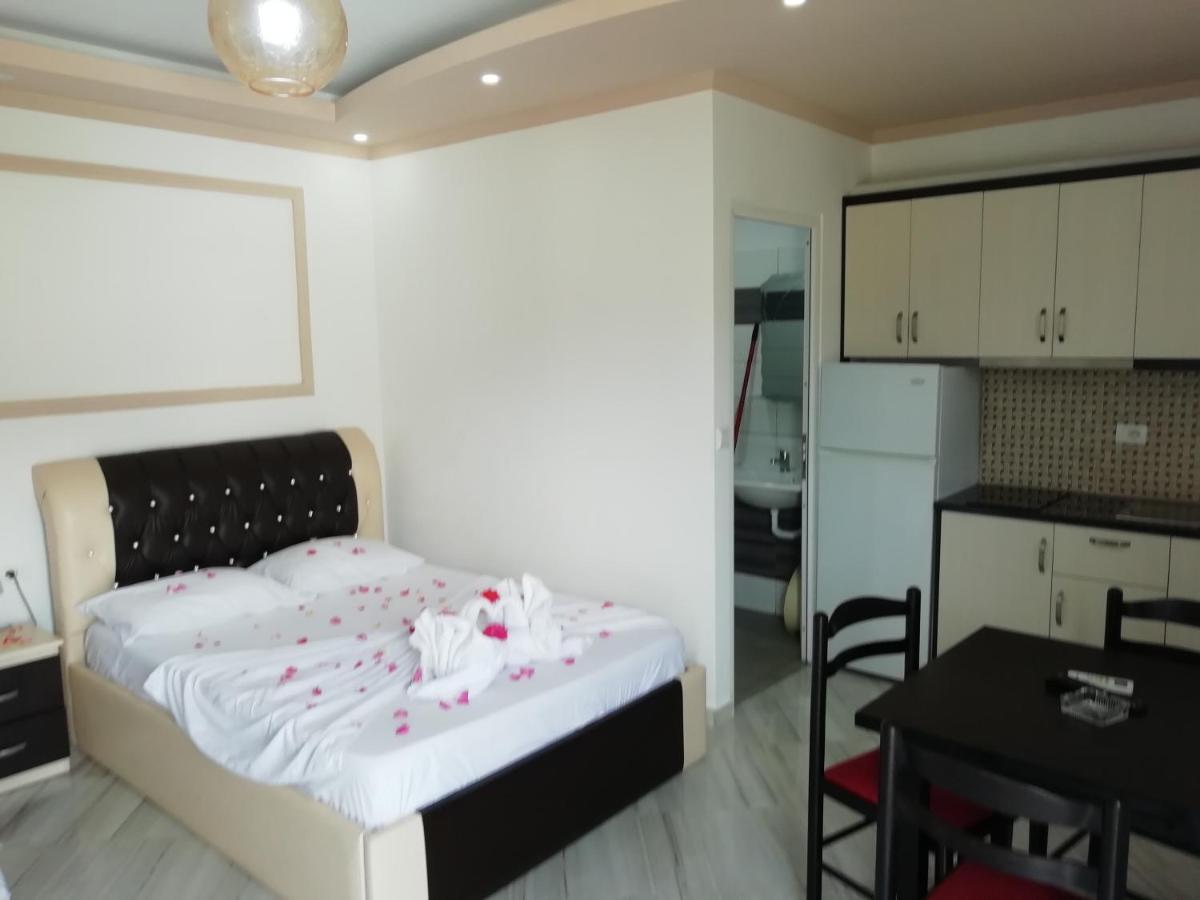 Ferienwohnung Vila Anxhela Ksamil Exterior foto